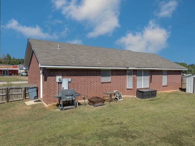 503 Victory Ln, Hughes Springs, TX 75656