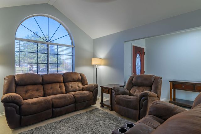 503 Victory Ln, Hughes Springs, TX 75656