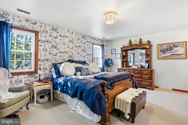 364 THATCHER CIR, Harleysville, PA 19438