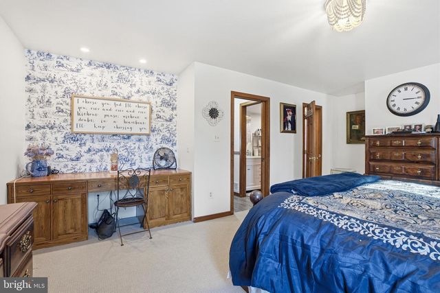 364 THATCHER CIR, Harleysville, PA 19438