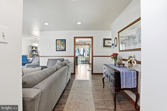 364 THATCHER CIR, Harleysville, PA 19438