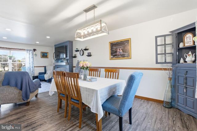 364 THATCHER CIR, Harleysville, PA 19438