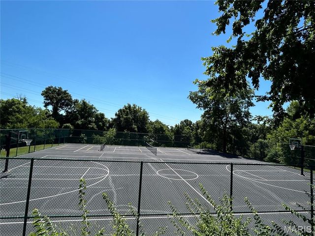 417 Iron Warrior Lane, Manchester, MO 63011