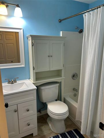 417 Iron Warrior Lane, Manchester, MO 63011