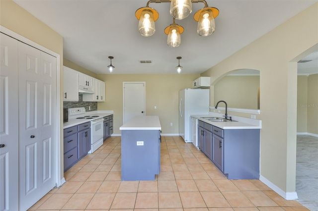 11438 IVY FLOWER LOOP, Riverview, FL 33578