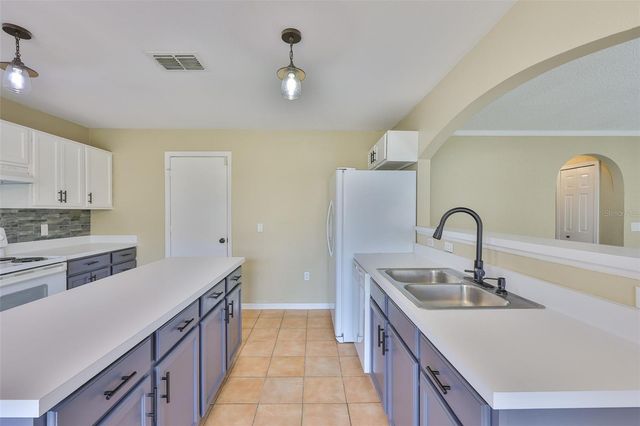 11438 IVY FLOWER LOOP, Riverview, FL 33578