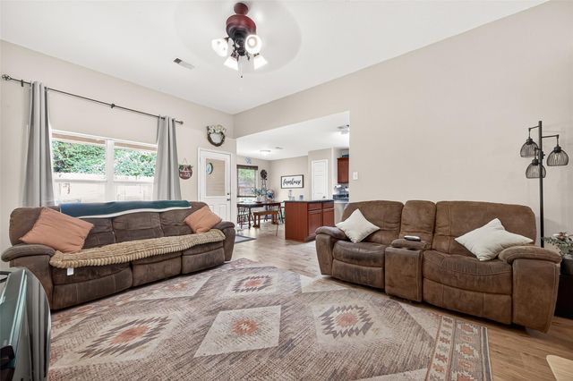 12114 Estelle Lane, Pinehurst, TX 77362