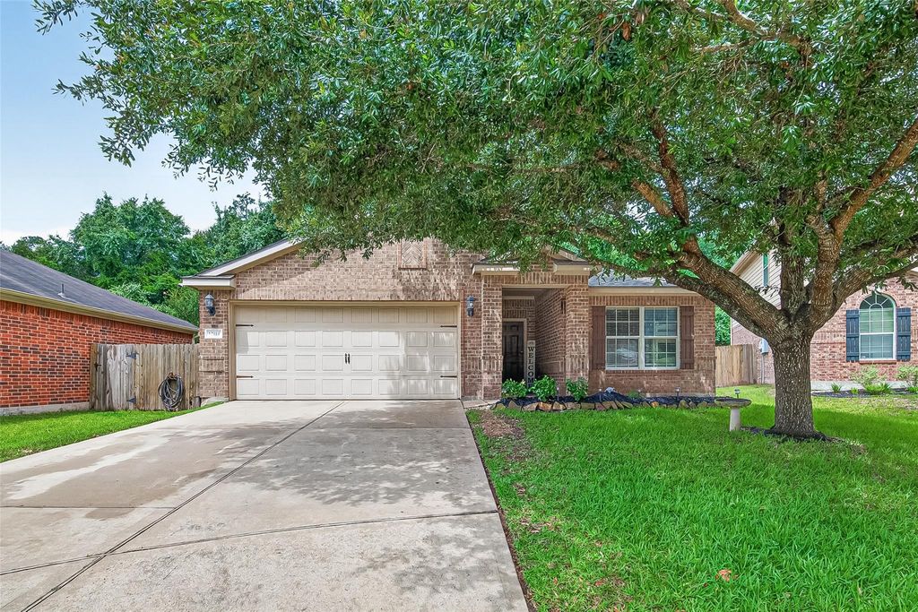 12114 Estelle Lane, Pinehurst, TX 77362