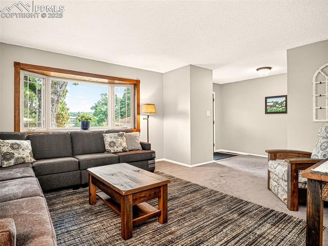 2225 W Montebello Court, Colorado Springs, CO 80918