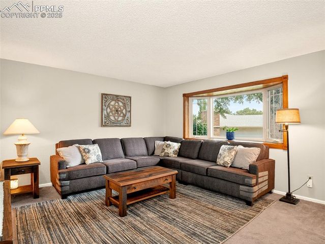 2225 W Montebello Court, Colorado Springs, CO 80918