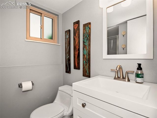 2225 W Montebello Court, Colorado Springs, CO 80918