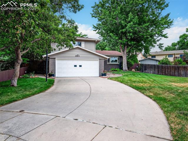 2225 W Montebello Court, Colorado Springs, CO 80918