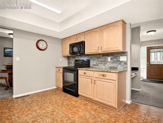 2225 W Montebello Court, Colorado Springs, CO 80918