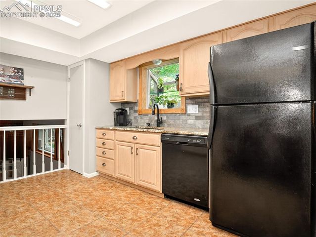 2225 W Montebello Court, Colorado Springs, CO 80918