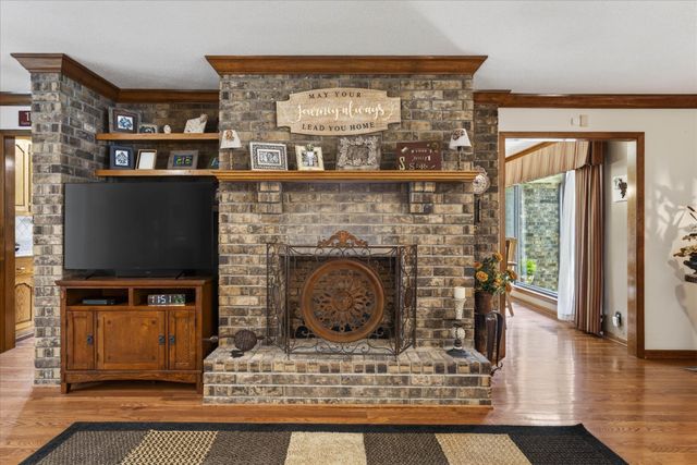 1175 Hutcheson Ln, Clarksville, TN 37040
