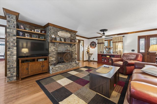 1175 Hutcheson Ln, Clarksville, TN 37040