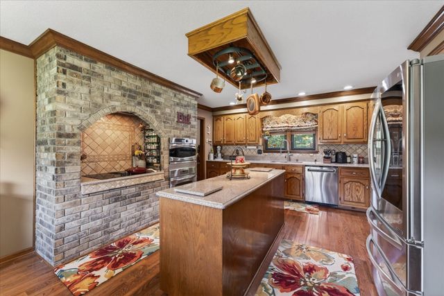 1175 Hutcheson Ln, Clarksville, TN 37040