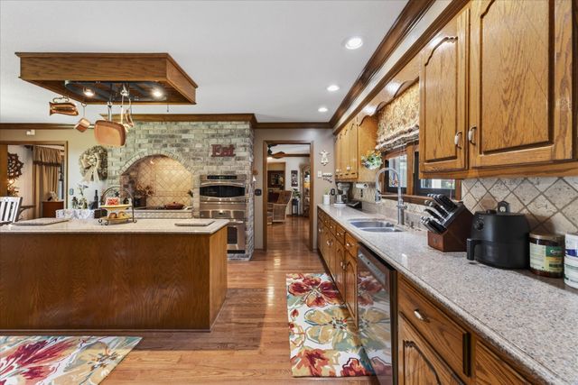 1175 Hutcheson Ln, Clarksville, TN 37040