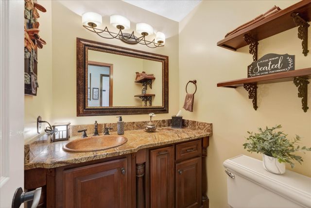 1175 Hutcheson Ln, Clarksville, TN 37040