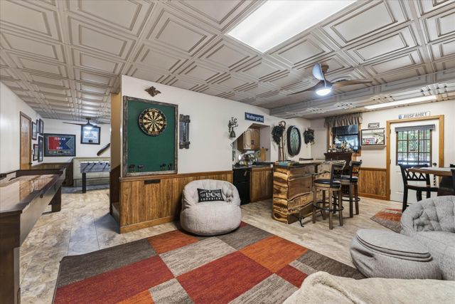 1175 Hutcheson Ln, Clarksville, TN 37040