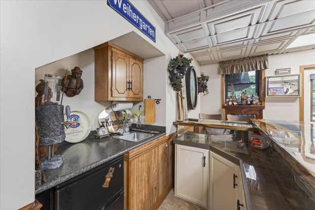 1175 Hutcheson Ln, Clarksville, TN 37040