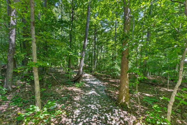 1175 Hutcheson Ln, Clarksville, TN 37040