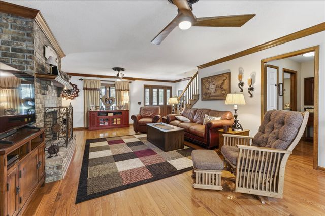 1175 Hutcheson Ln, Clarksville, TN 37040