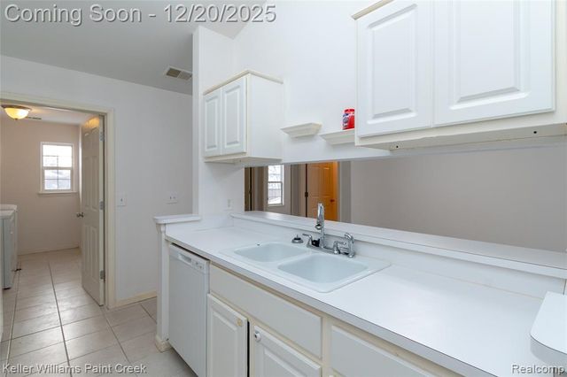 6143 Century Court, Shelby Twp, MI 48316