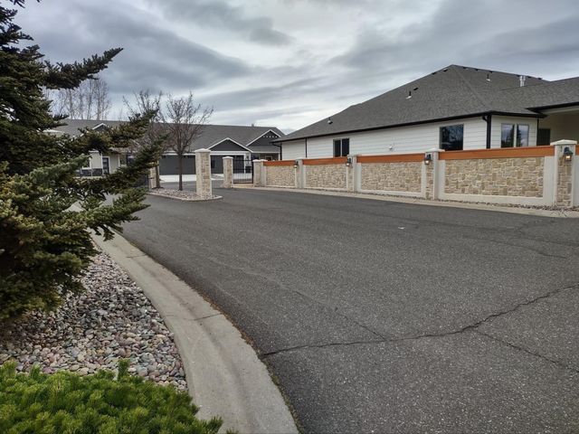 1109 N Country Club Dr, Deer Park, WA 99006