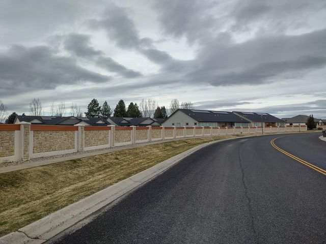 1109 N Country Club Dr, Deer Park, WA 99006