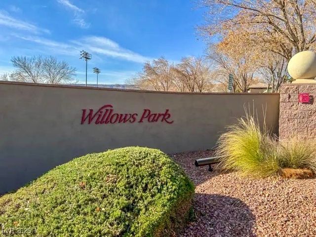 10247 Trailing Dalea Avenue, Las Vegas, NV 89135