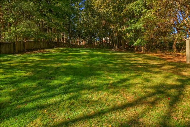 9755 Grosick Rd, Mccandless, PA 15237