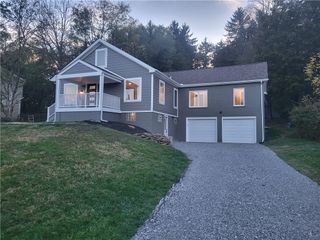 9755 Grosick Rd, Mccandless, PA 15237