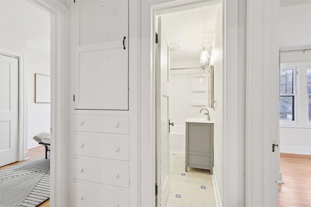 3817 Lanewood Drive, Des Moines, IA 50311