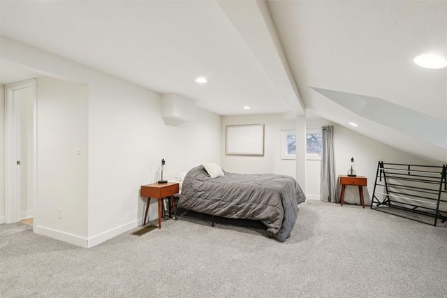 3817 Lanewood Drive, Des Moines, IA 50311