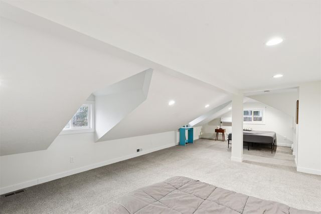 3817 Lanewood Drive, Des Moines, IA 50311