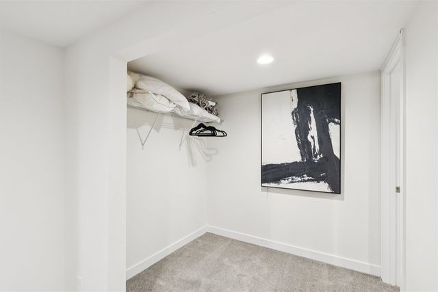 3817 Lanewood Drive, Des Moines, IA 50311