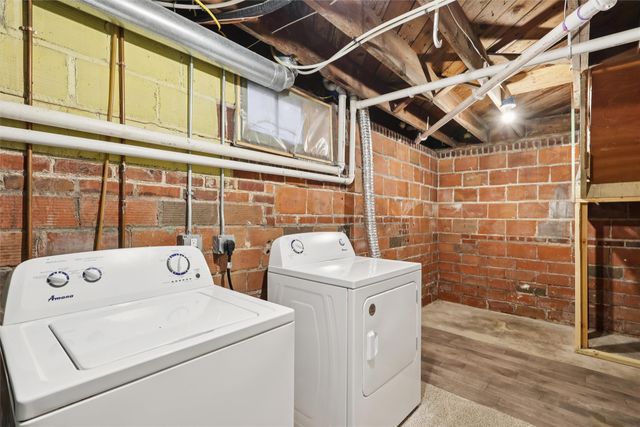 3817 Lanewood Drive, Des Moines, IA 50311