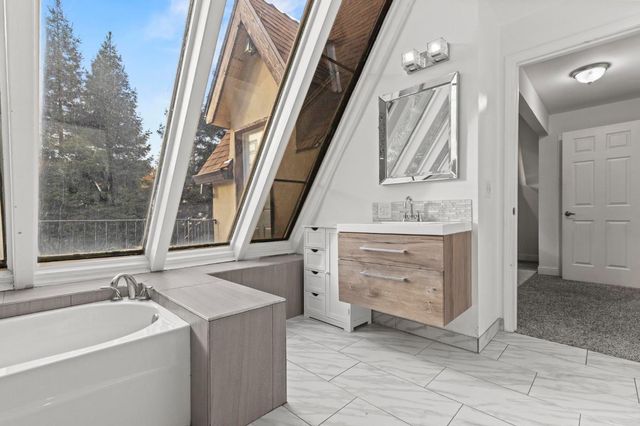 974 Live Oak Blvd, Yuba City, CA 95991