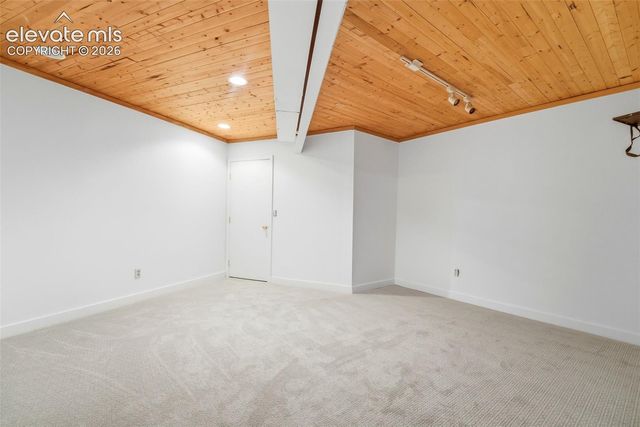 17 Pine Road, Colorado Springs, CO 80906