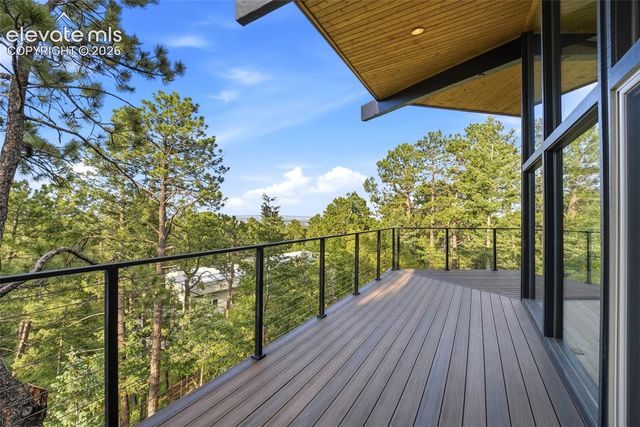 17 Pine Road, Colorado Springs, CO 80906