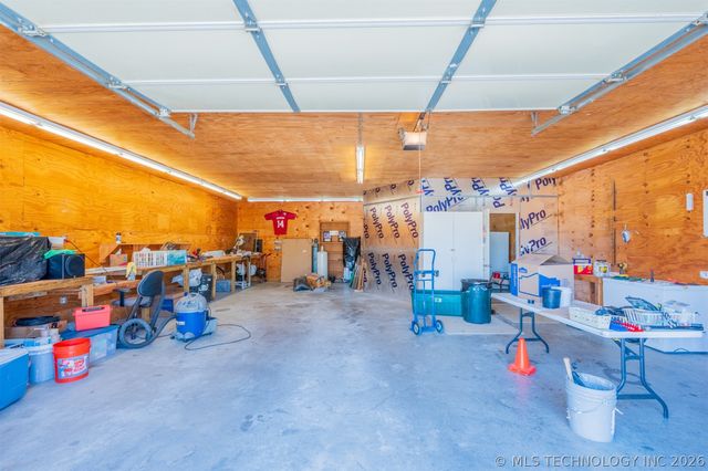 18800 E 640 Road, Inola, OK 74036