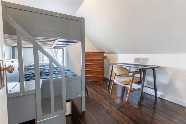 3629 State Line Road, Kansas City, MO 64111