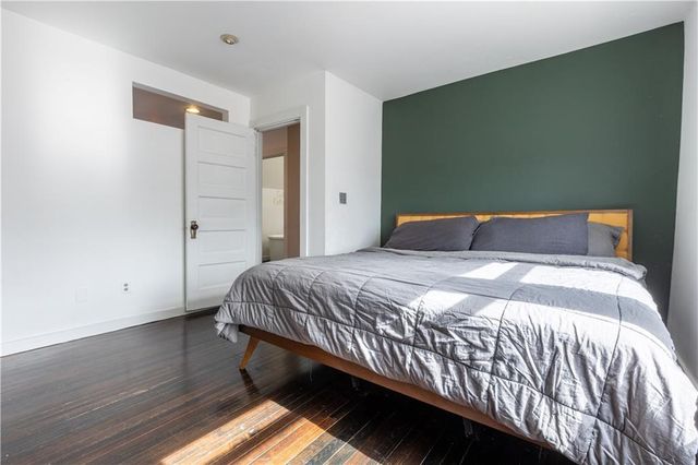 3629 State Line Road, Kansas City, MO 64111