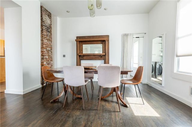 3629 State Line Road, Kansas City, MO 64111