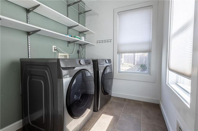 3629 State Line Road, Kansas City, MO 64111