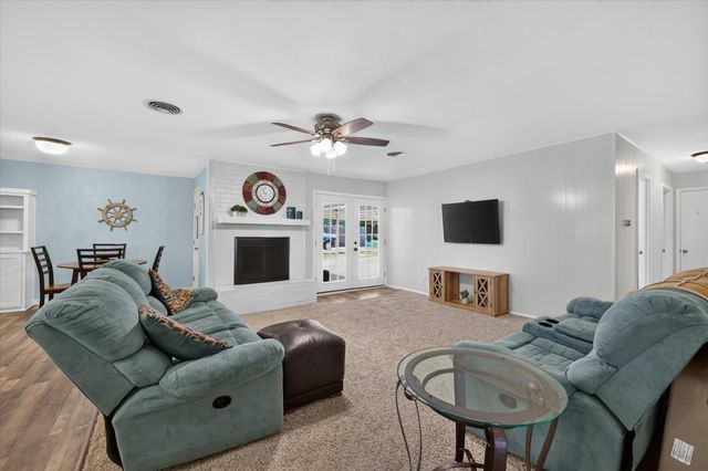 701 E Main Street, Tioga, TX 76271