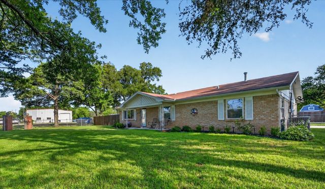 701 E Main Street, Tioga, TX 76271