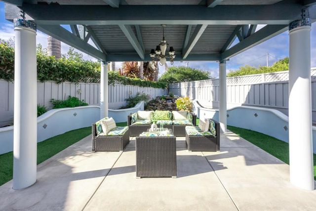 106 Santina Court, Santa Cruz, CA 95062