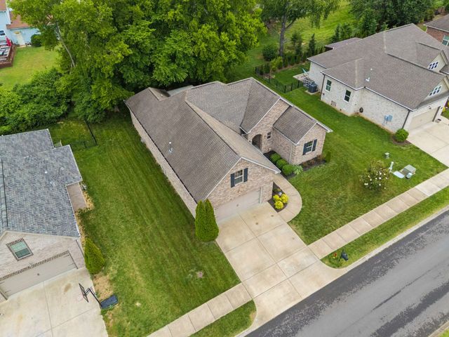 155 Odie Ray St, Gallatin, TN 37066